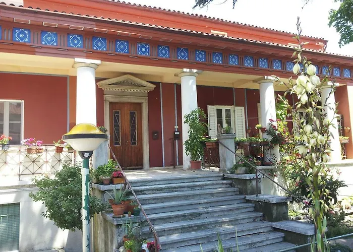 Pompeiana Semesterbostad